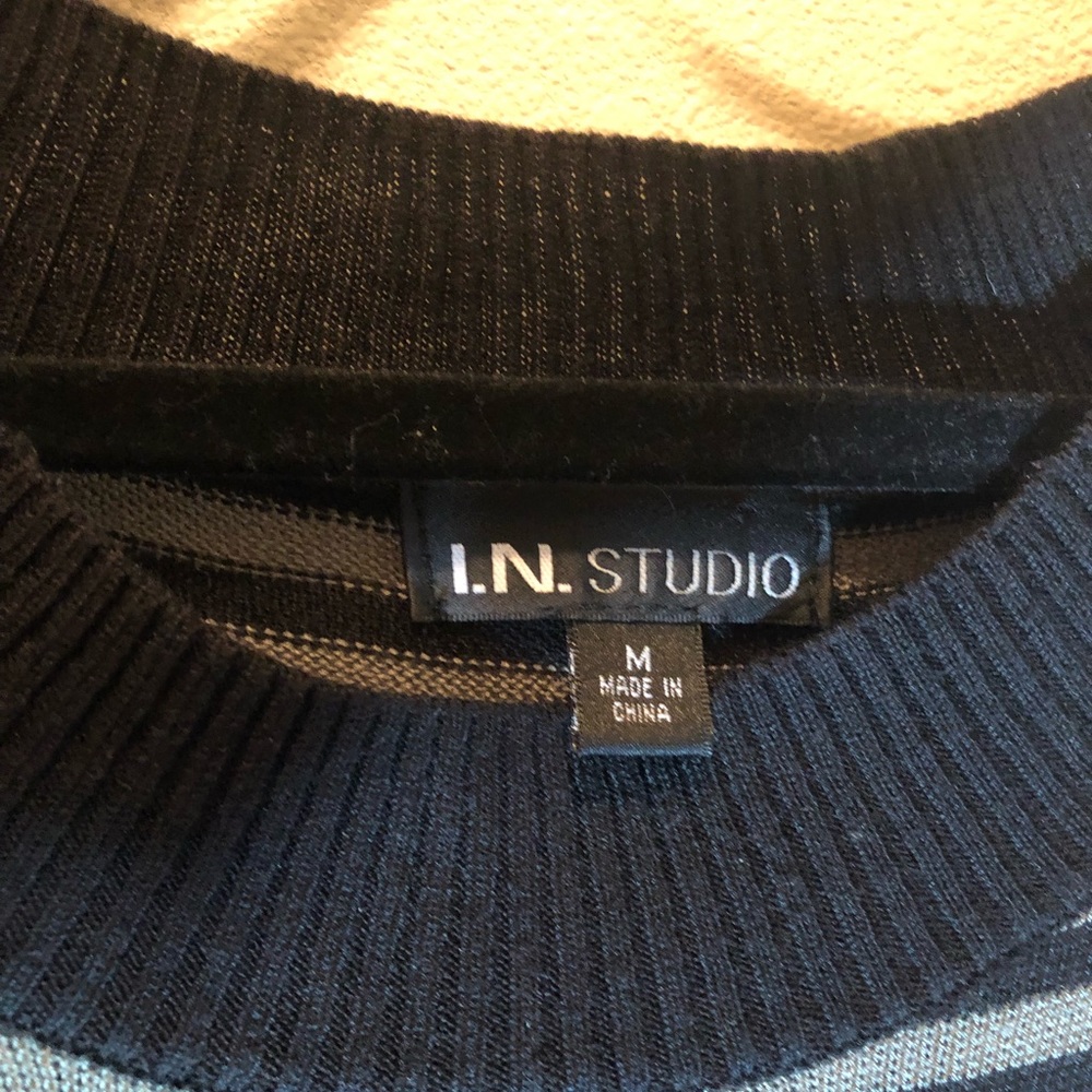 Sweater dress!! Just in Time 𝓕𝓸𝓻 𝓒𝓸𝓵𝓭 𝔀𝓮𝓪𝓽𝓱𝓮𝓻! - Picture 3 of 9